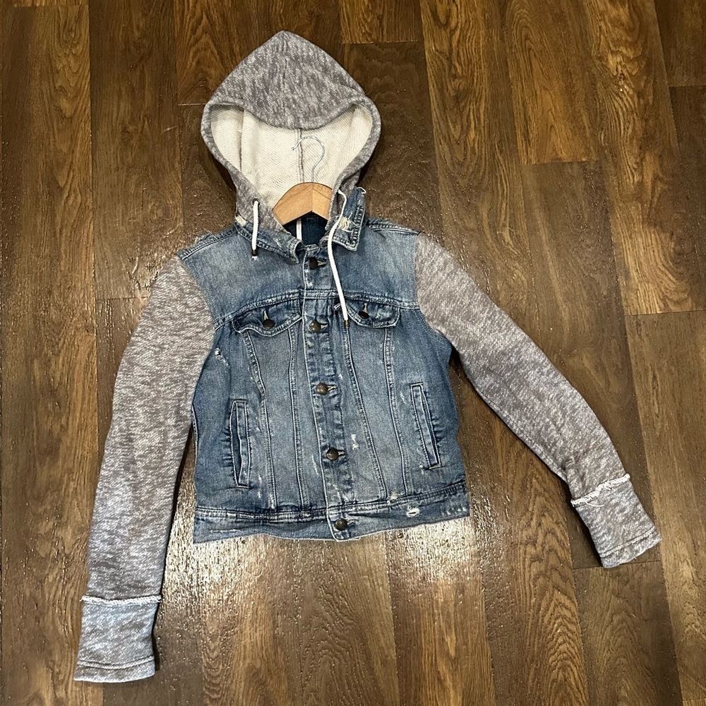Free People Denim Hoodie Jacket Gray Knit Sleeves Boho Layered XS Slimfit Gypsy - Picture 4 of 10